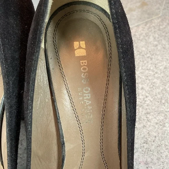 Hugo Boss orange stacked‎ black suede peep toe heels. 4.5” heels Eu 39. Box 10 - Picture 4 of 6